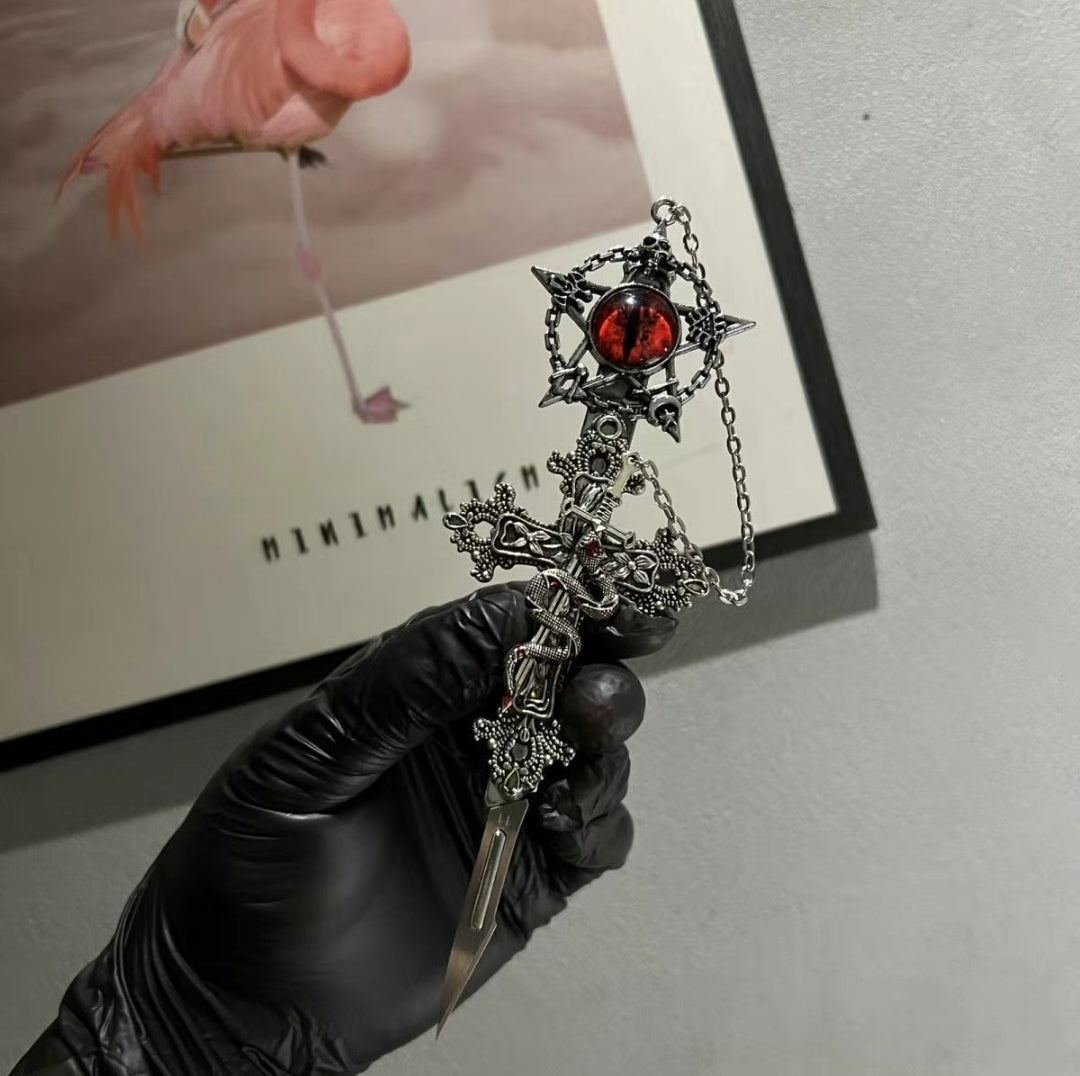 high-quality original handmade knives, trendy and stylish