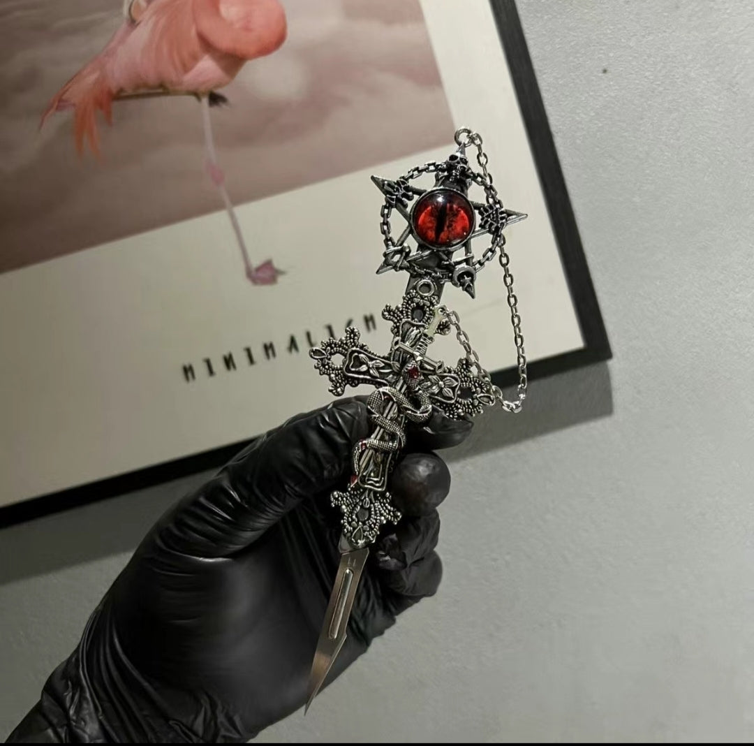 high-quality original handmade knives, trendy and stylish